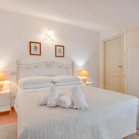 Holiday home Casale Il Sauco Santa Maria di Castellabate